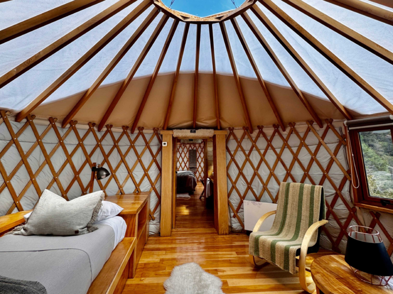 Yurt-familiar-2