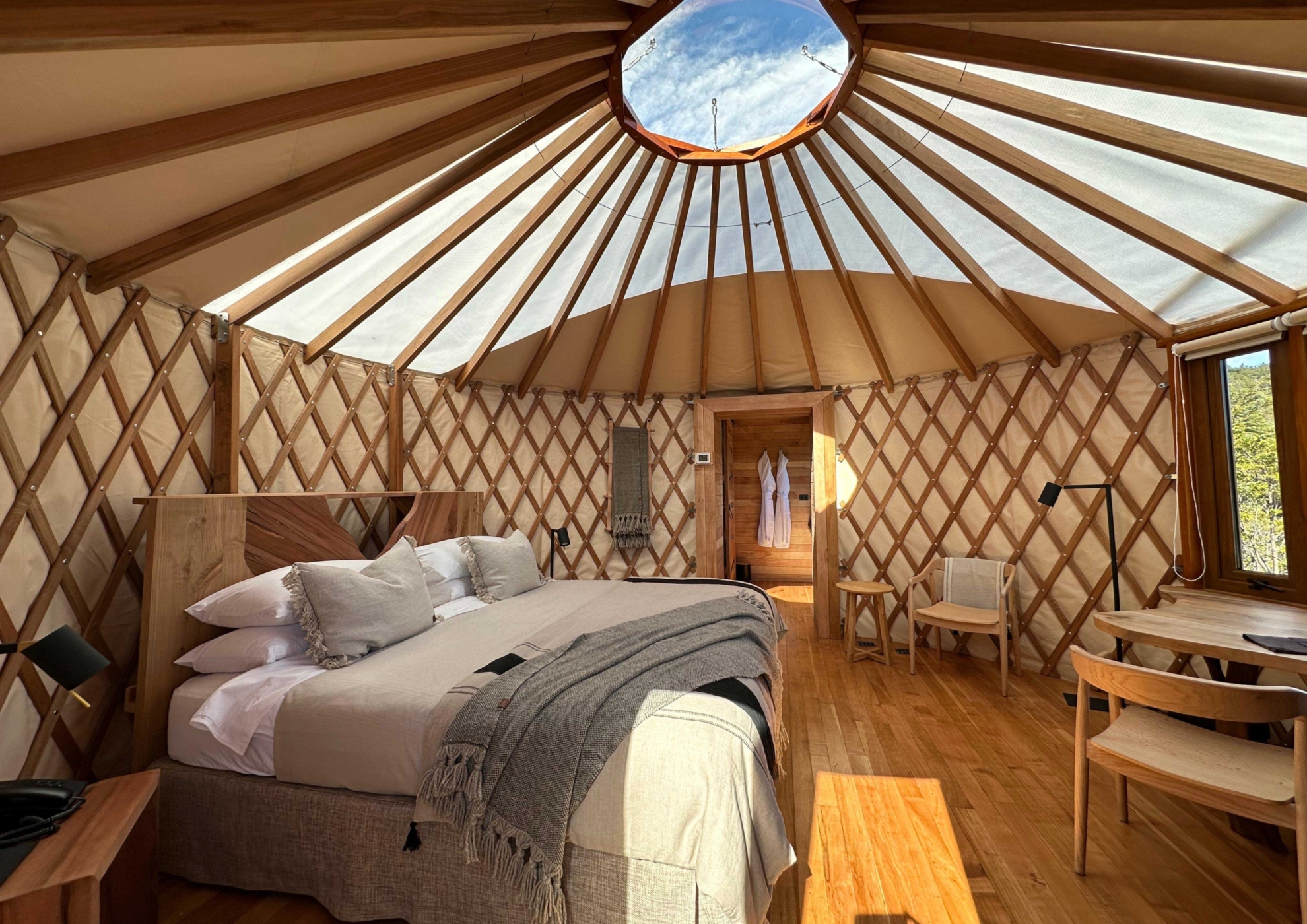 Yurt-Front-Lake-10-web
